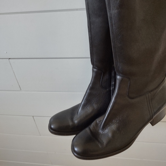 High PRADA leather boots - Picture 2 of 12